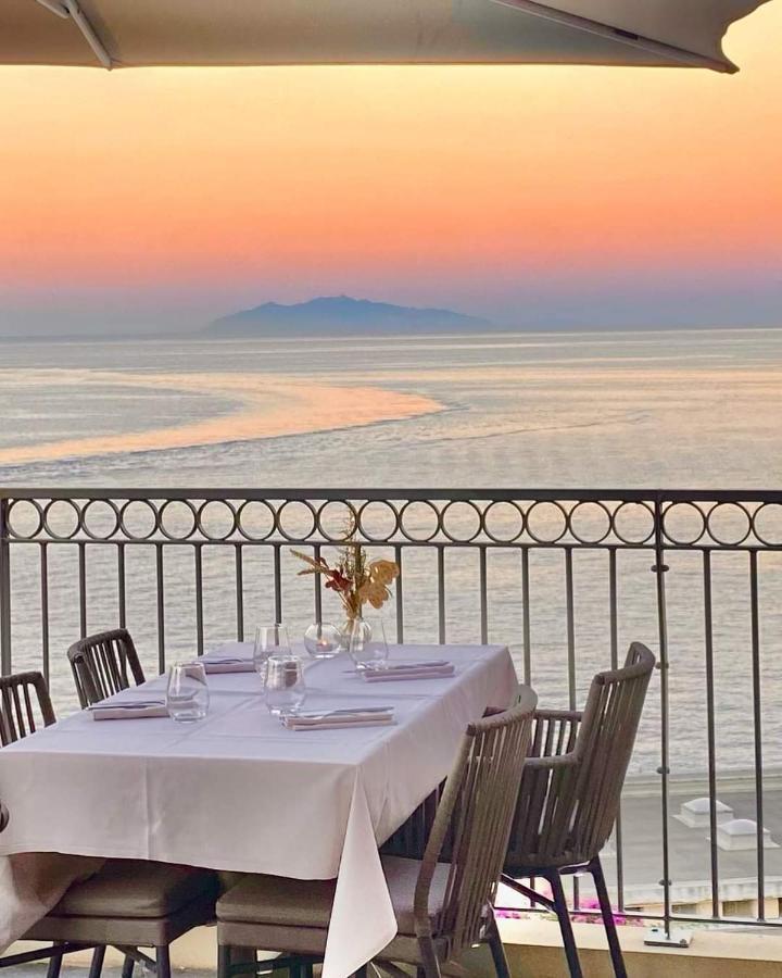 Hotel Des Gouverneurs Bastia  Eksteriør billede